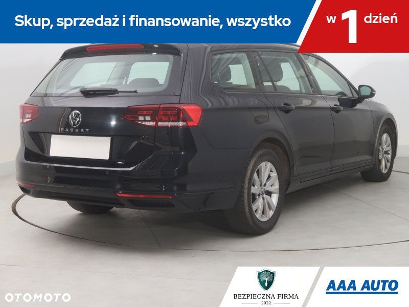 Volkswagen Passat Variant - 7