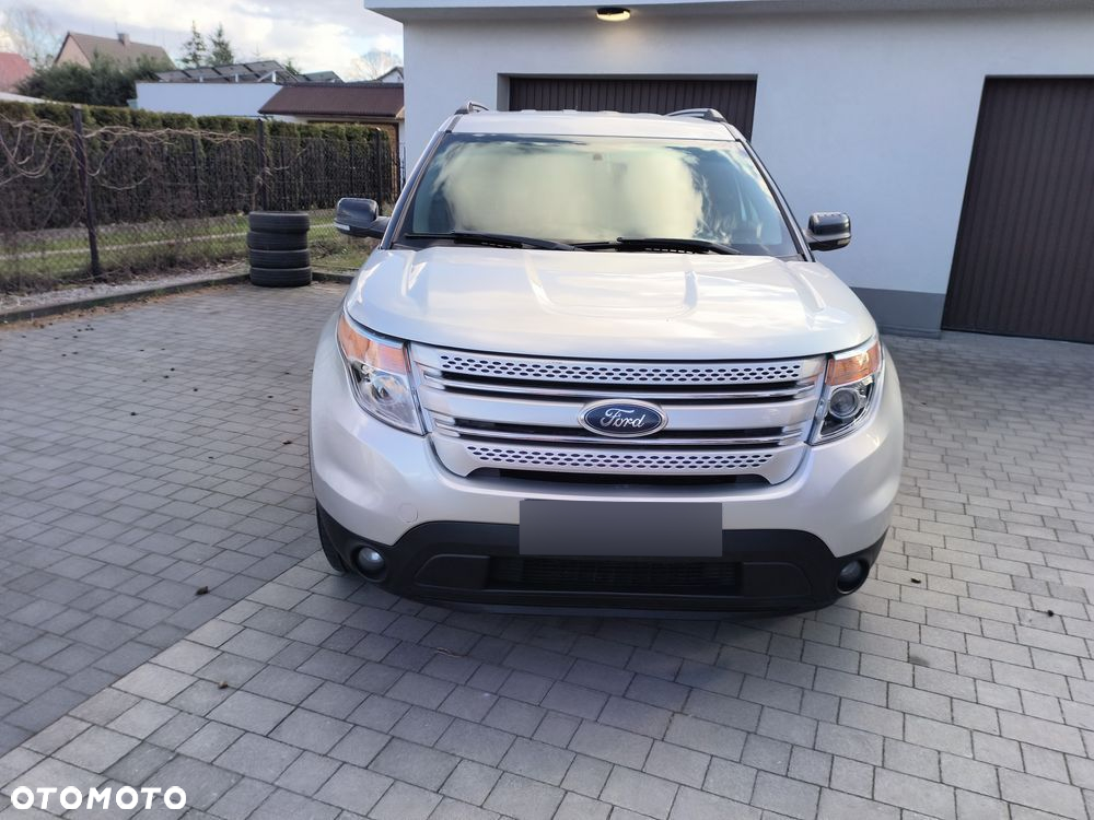 Ford Explorer - 2