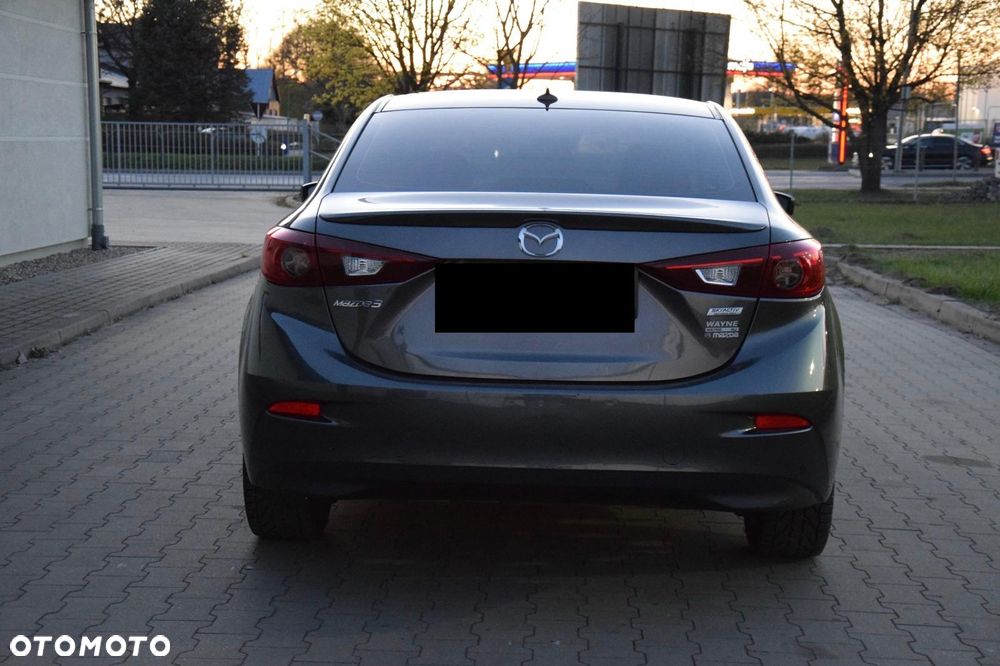 Mazda 3 - 8