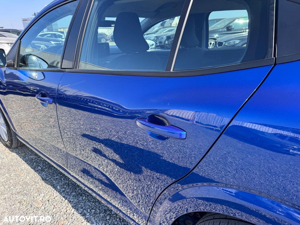 Dacia Logan TCe 90 Essential - 37