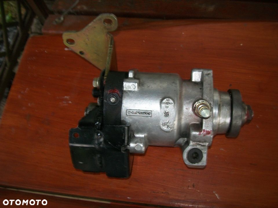 Pompa wtryskowa Mondeo MK3 2,0 tddi R90442032A - 1