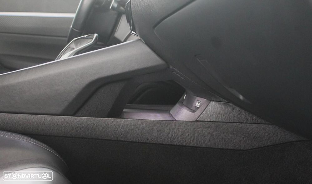 Peugeot 508 1.6 Hybrid Allure Pack e-EAT8 - 32