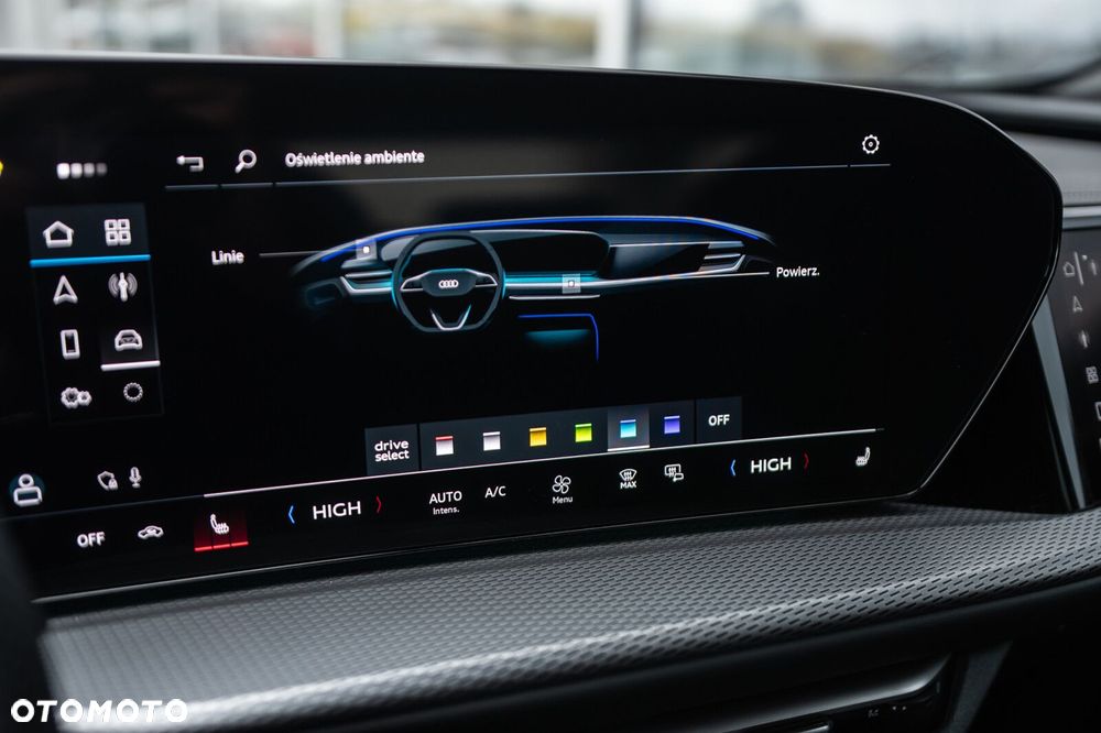 Audi Q5 Sportback - 25