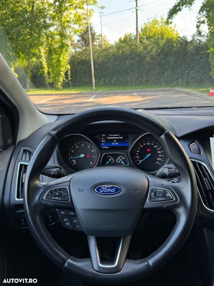 Ford Focus 1.0 EcoBoost Titanium - 13