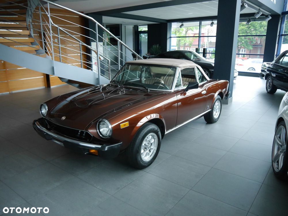 Fiat 124 Spider - 17