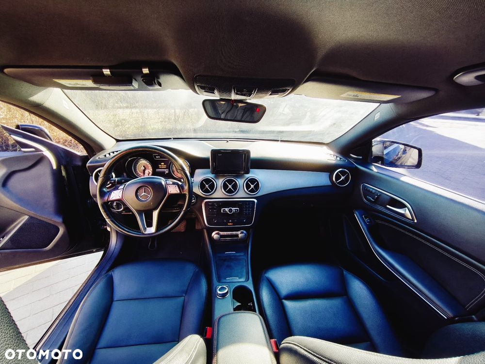 Mercedes-Benz CLA 250 7G-DCT Edition 1 - 4