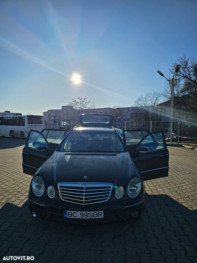 Mercedes-Benz E - 8