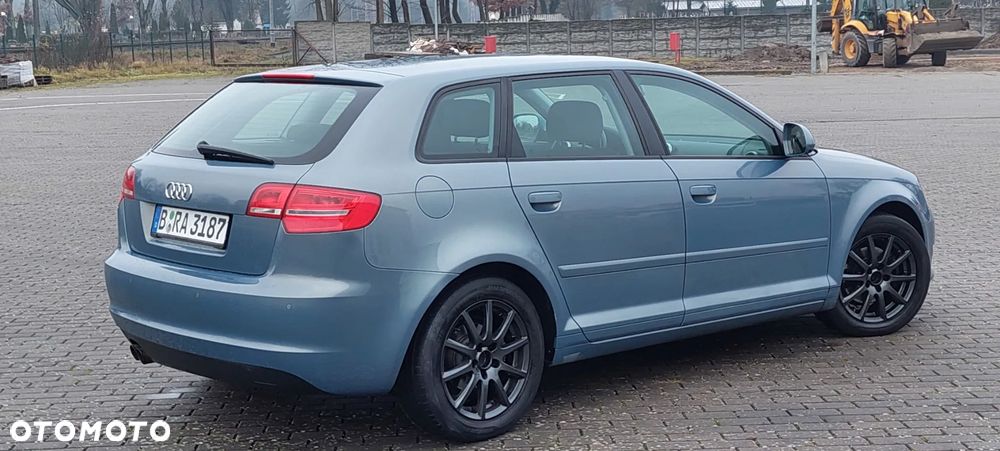 Audi A3 Sportback 2.0 TDI DPF Attraction - 25