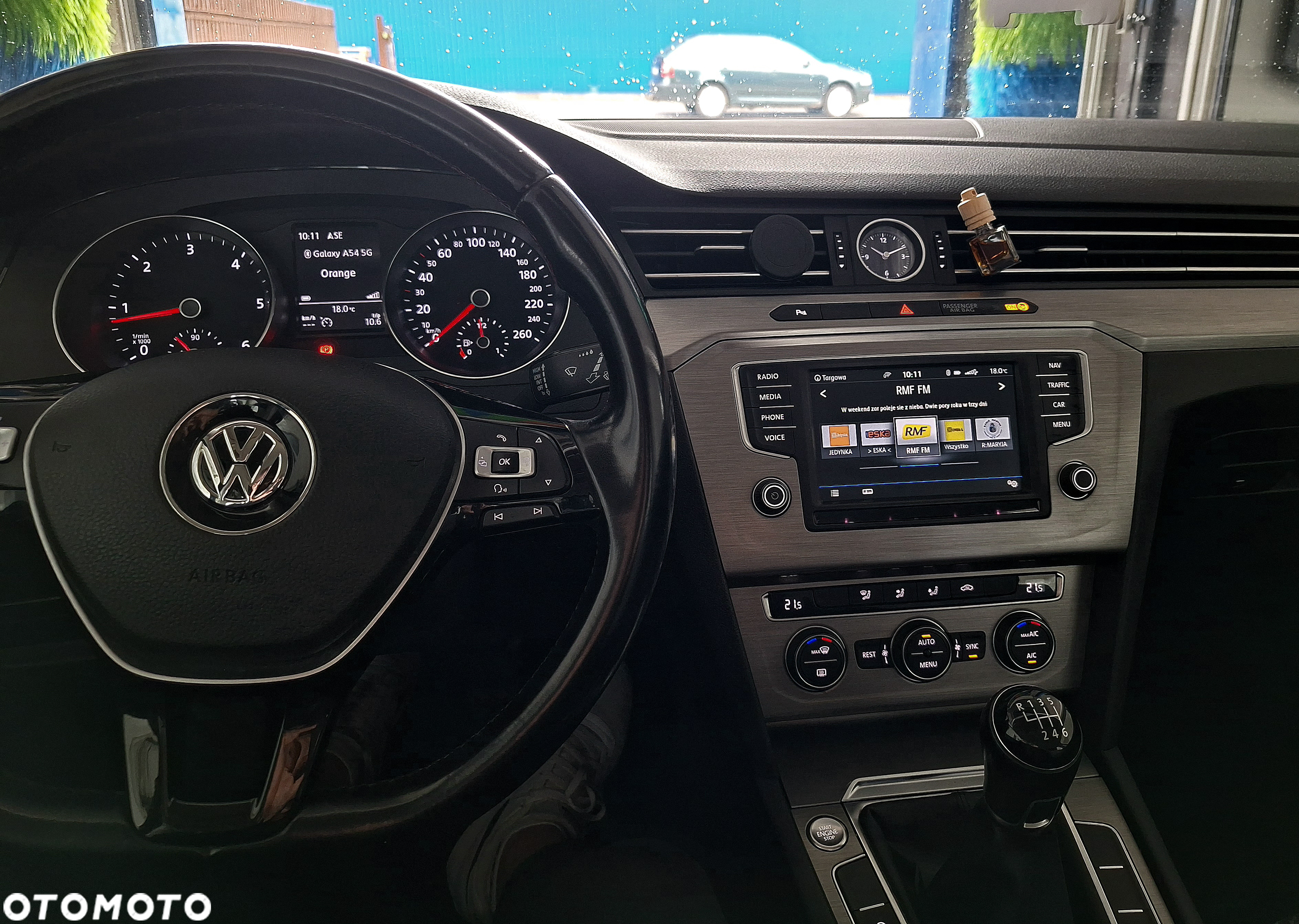 Volkswagen Passat 2.0 TDI BMT Trendline - 18