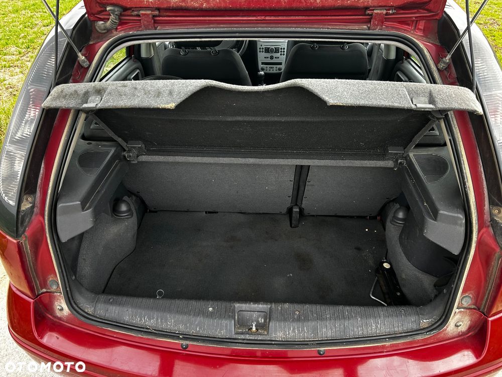 Opel Corsa 1.2 16V Sport - 10