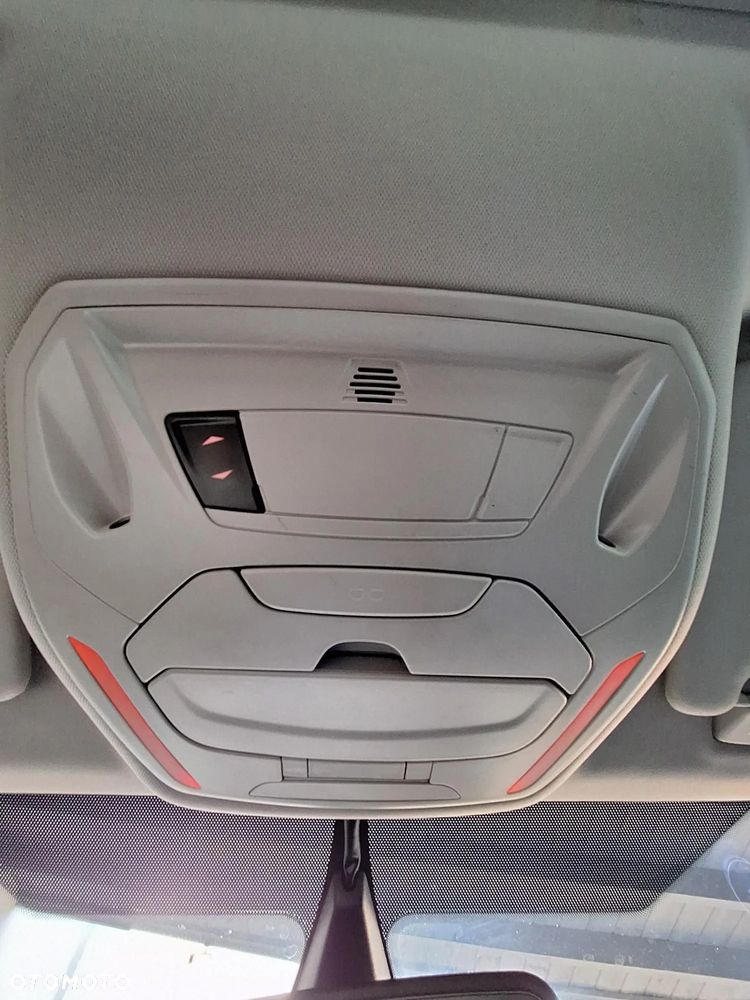 Ford S-Max 2.0 TDCi DPF Titanium - 35