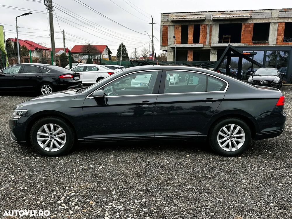 Volkswagen Passat 2.0 TDI DSG Comfortline - 4
