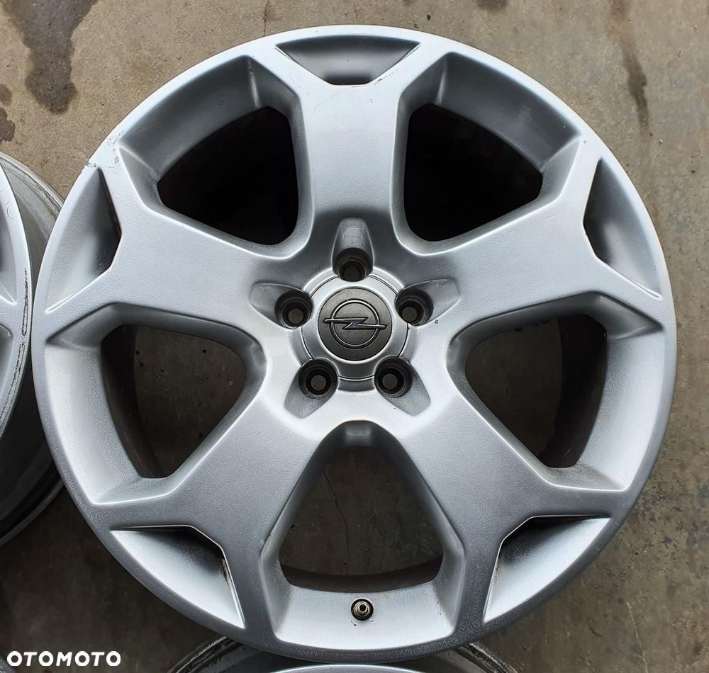 ALUFELGI SNOWFLAKE FELGI 19 8J ET43 5X110 OPEL VECTRA C OPC SIGNUM 4SZT - 4