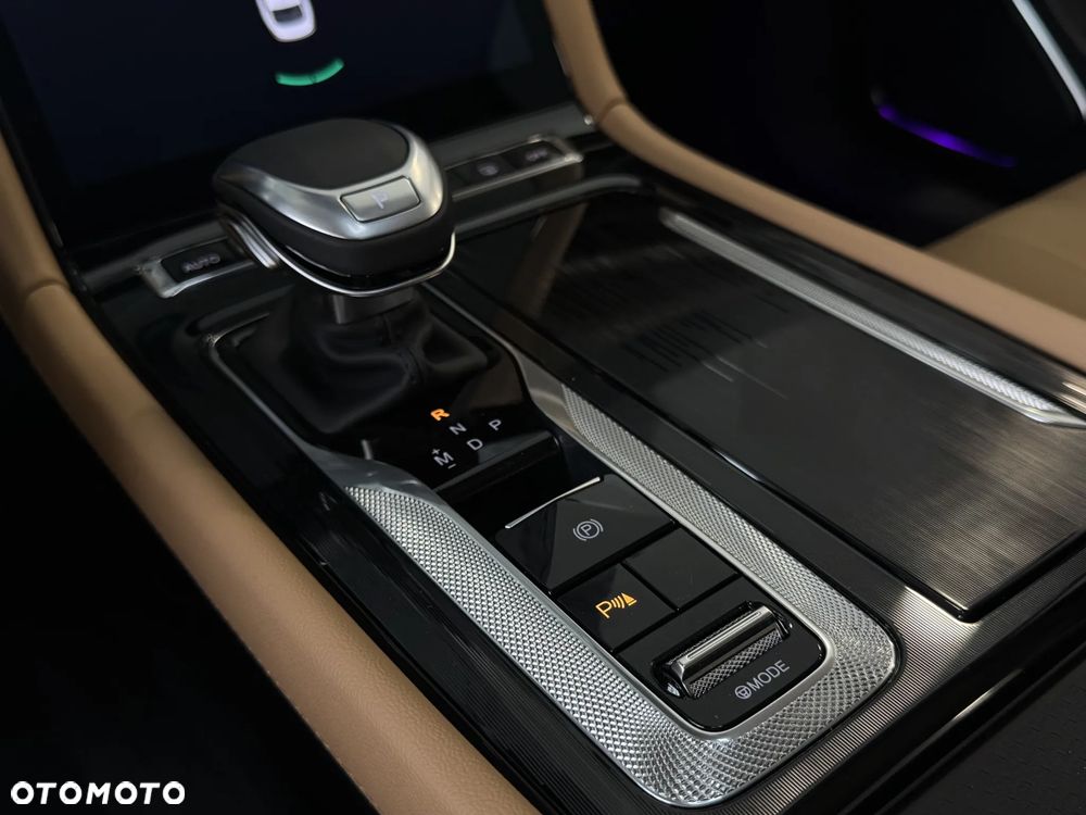 Hongqi H5 2.0T Comfort - 15