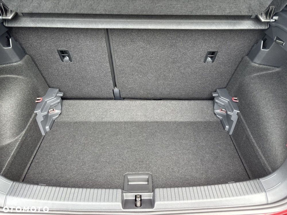 Volkswagen T-Cross - 21