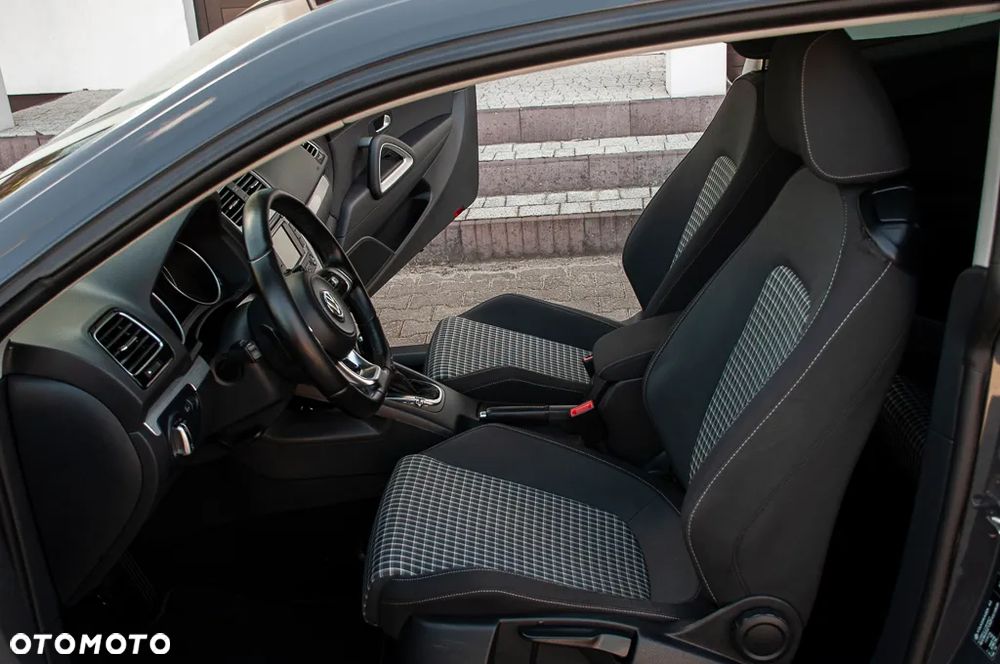 Volkswagen Scirocco 2.0 TSI (BlueMotion Technology) DSG - 25