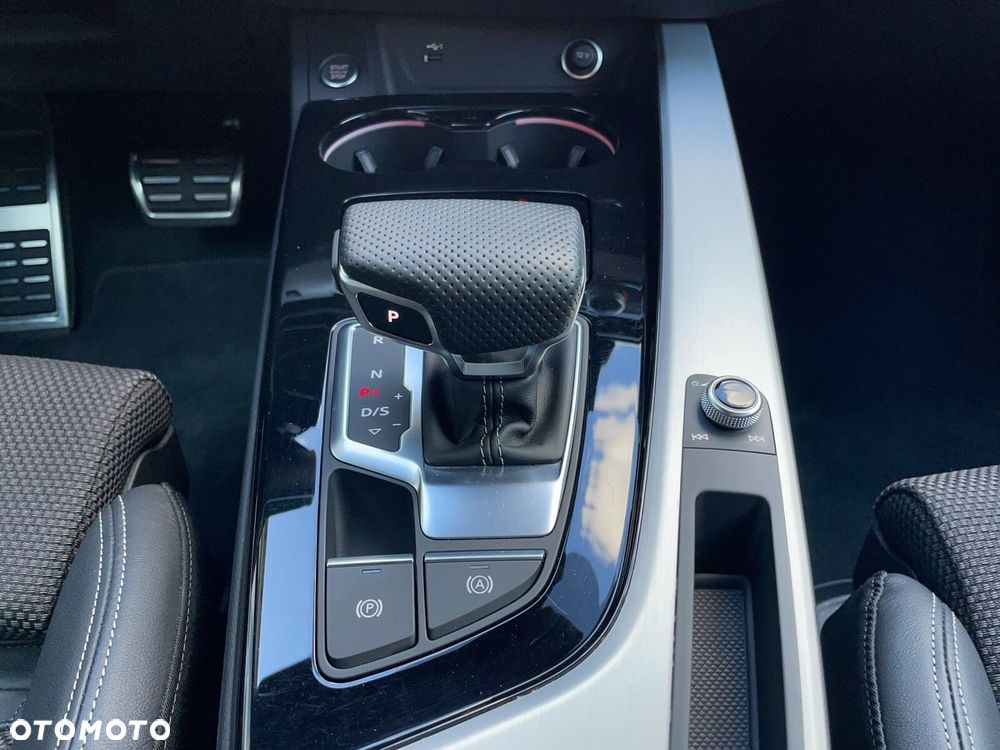 Audi A4 Avant 40 TFSI mHEV Quattro S tronic - 15