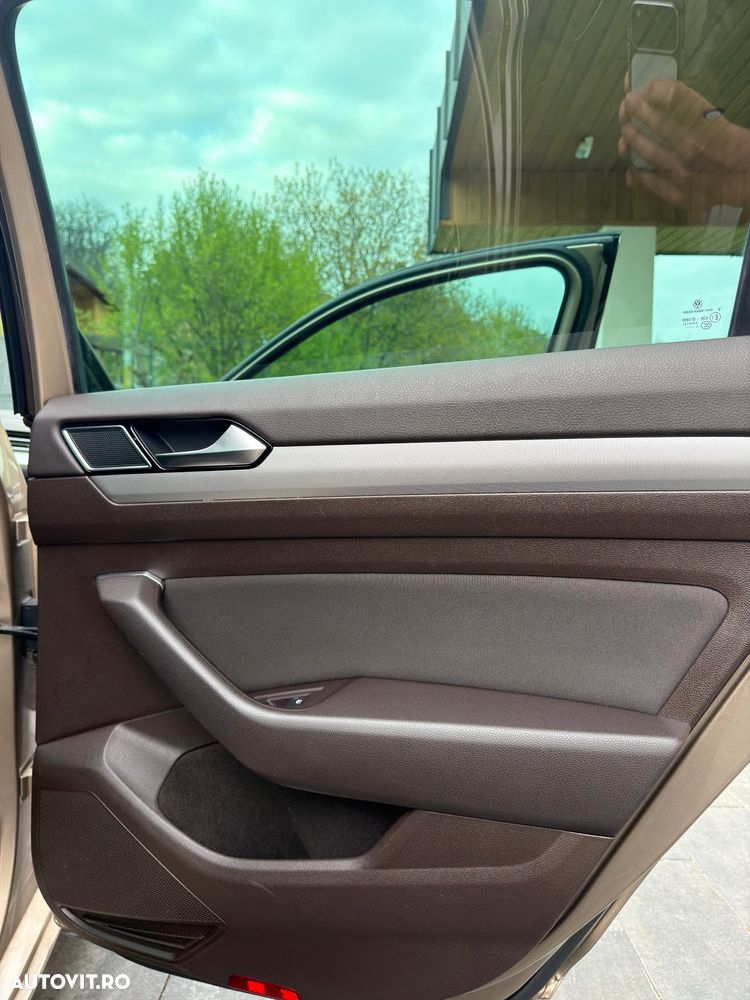 Volkswagen Passat 2.0 TDI DSG Comfortline - 15