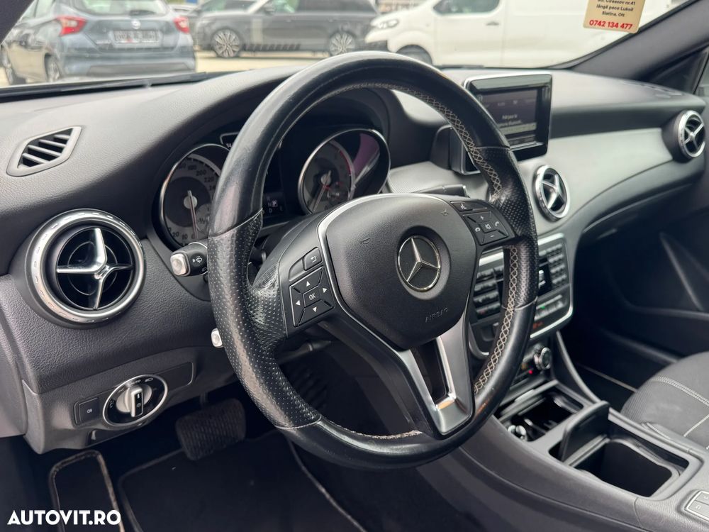 Mercedes-Benz GLA 220 CDI 4MATIC 7G-DCT Urban - 18