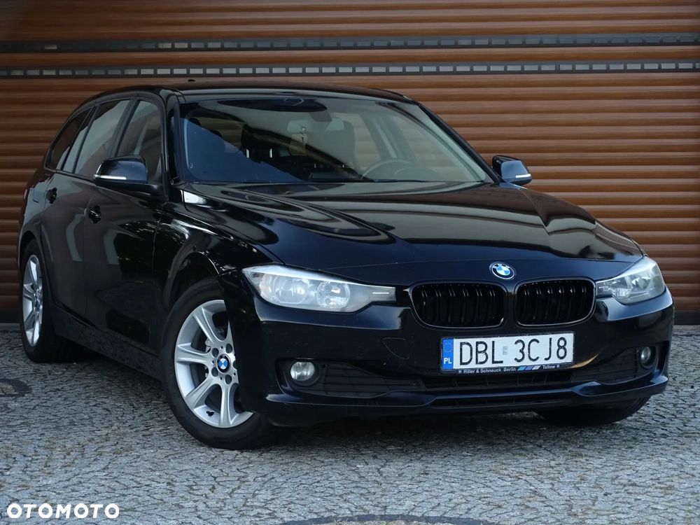 BMW Seria 3 - 32