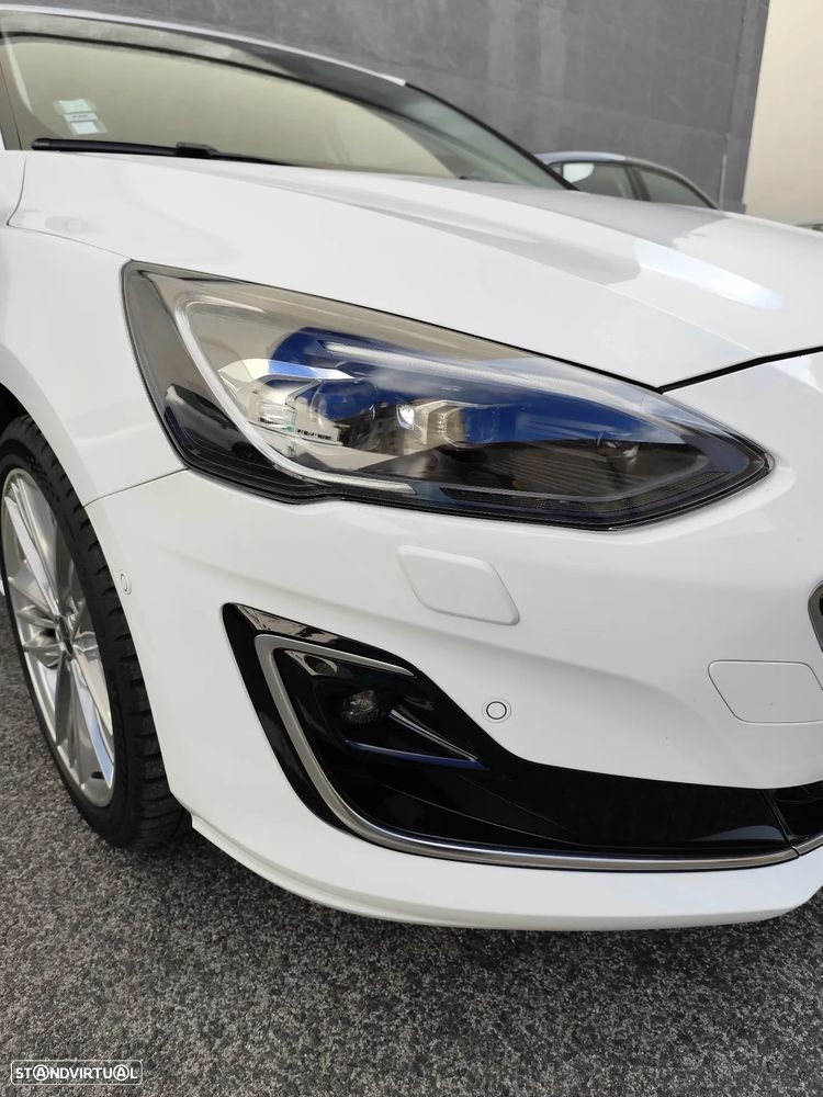Ford Focus 1.0 EcoBoost MHEV Vignale - 52