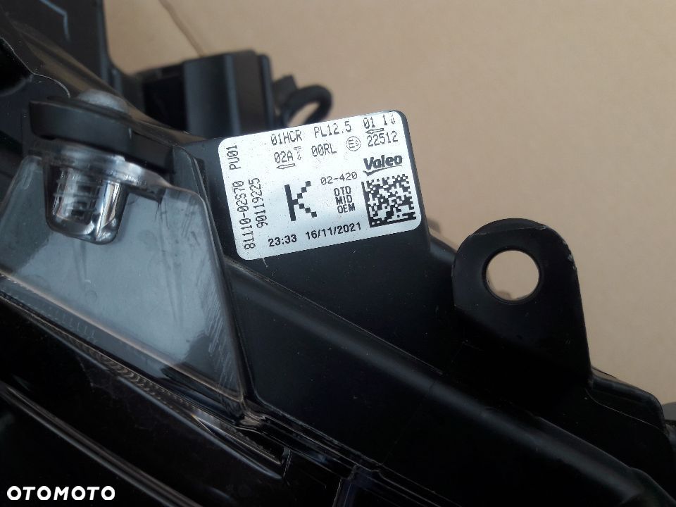 LAMPA PRAWY PRZOD FULL LED TOYOTA COROLLA E21 XII - 5