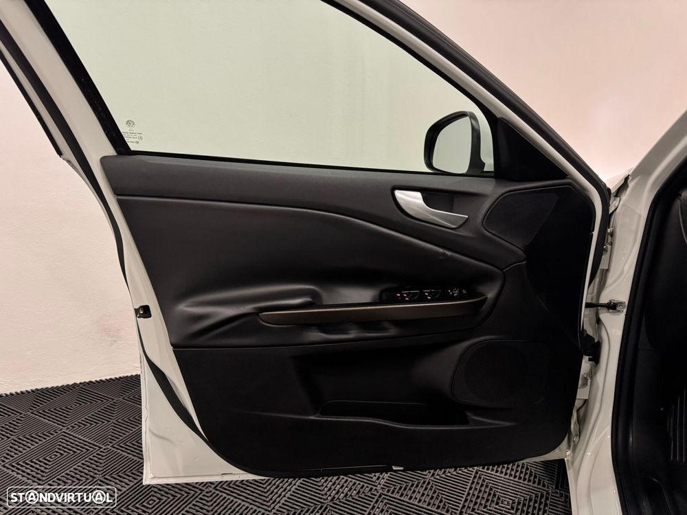 Alfa Romeo Giulietta 1.6 JTDM Distinctive - 44