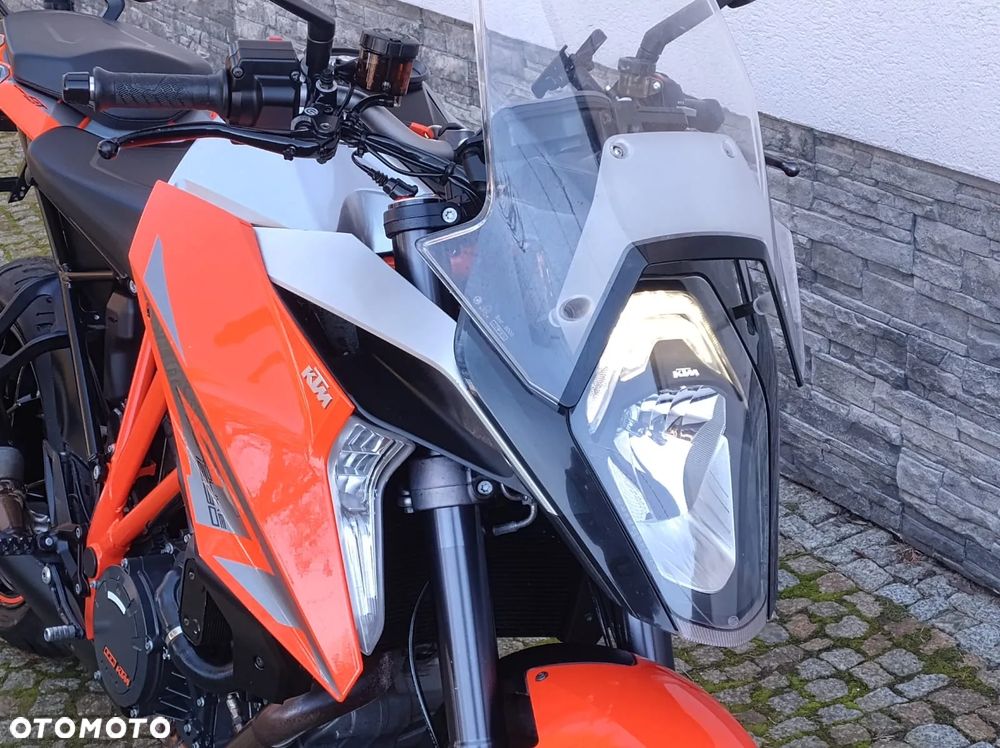 KTM Super Duke - 1