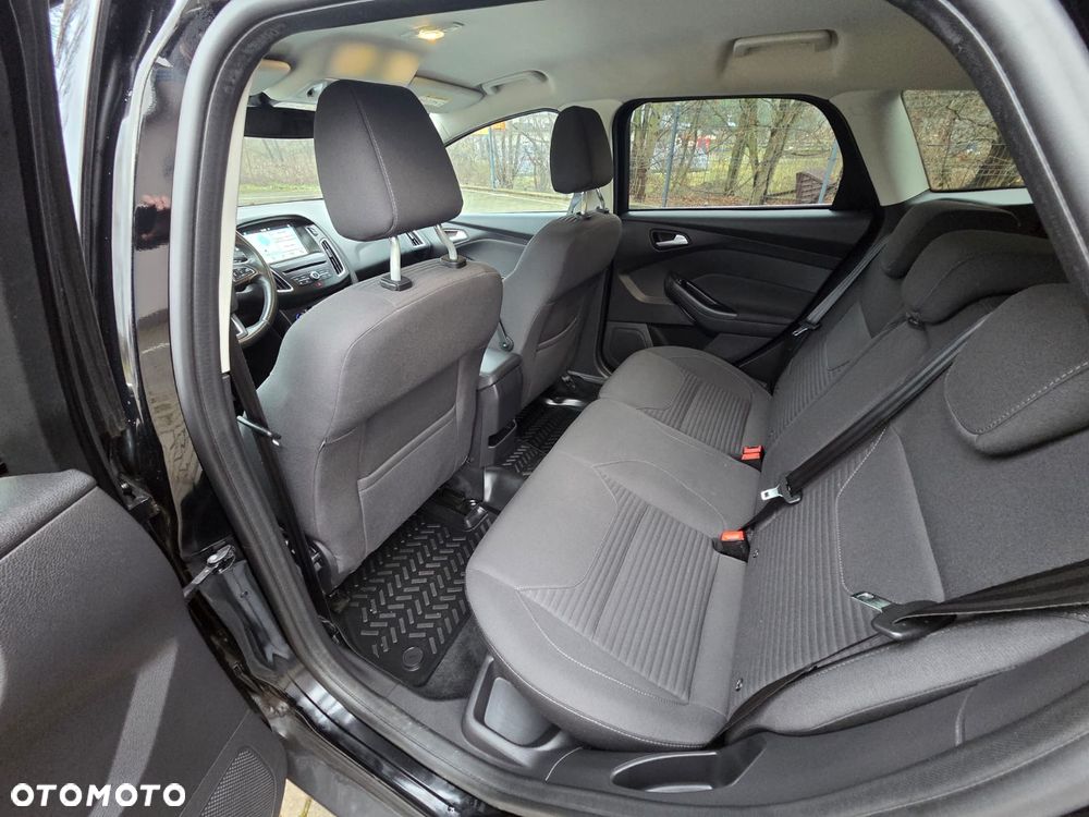Ford Focus 1.0 EcoBoost Titanium - 22