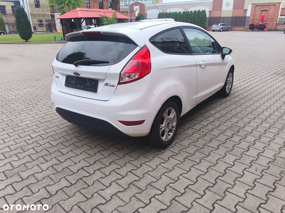 Ford Fiesta 2013 photo 4