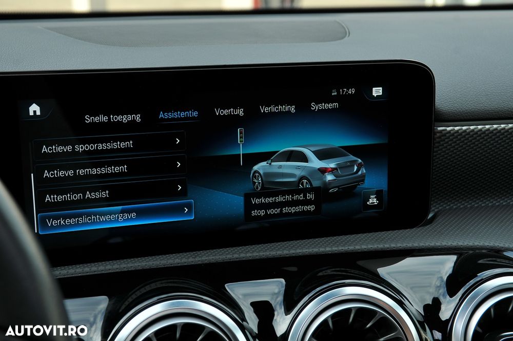 Mercedes-Benz A 180 7G-DCT Edition 2021 - 7