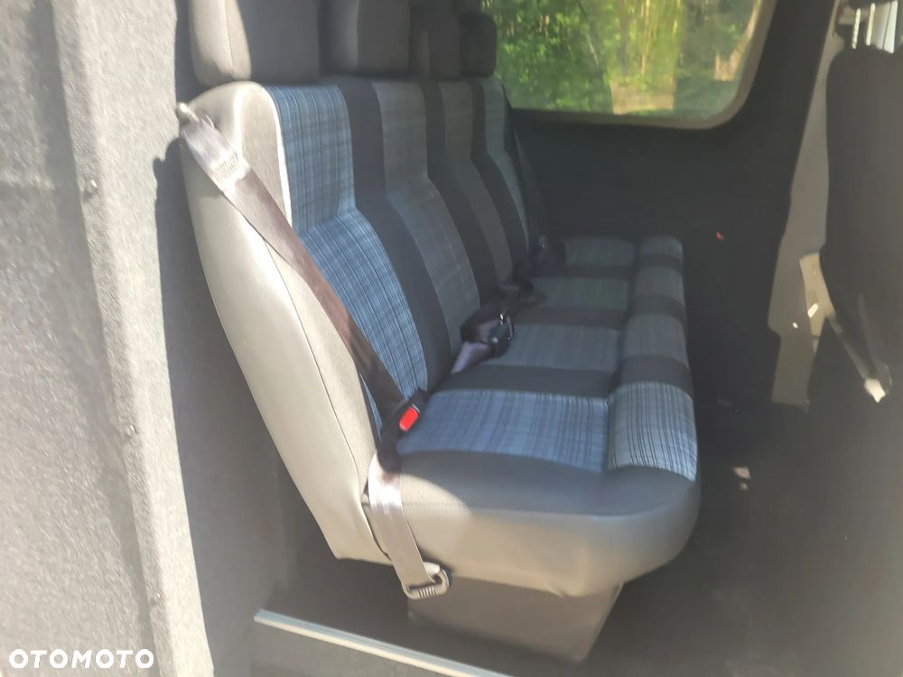 Mercedes-Benz Sprinter - 19