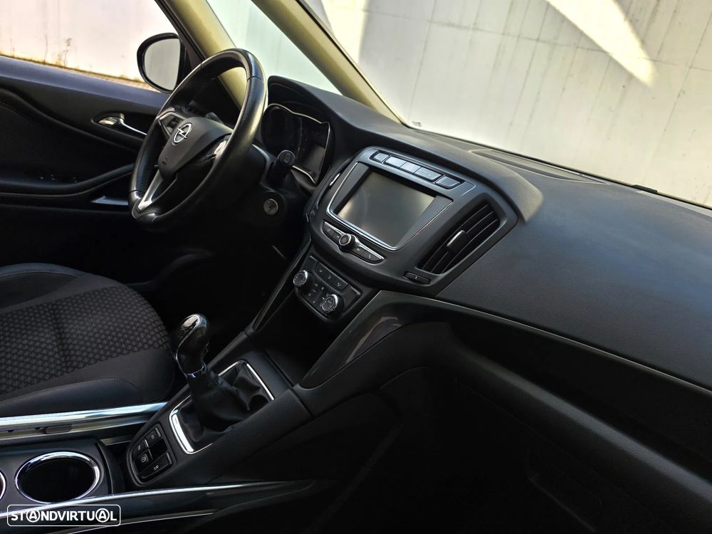 Opel Zafira 1.6 CDTi Innovation S/S - 41