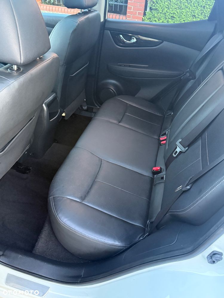 Nissan Qashqai 1.6 DCi N-Connecta Xtronic EU6 - 25