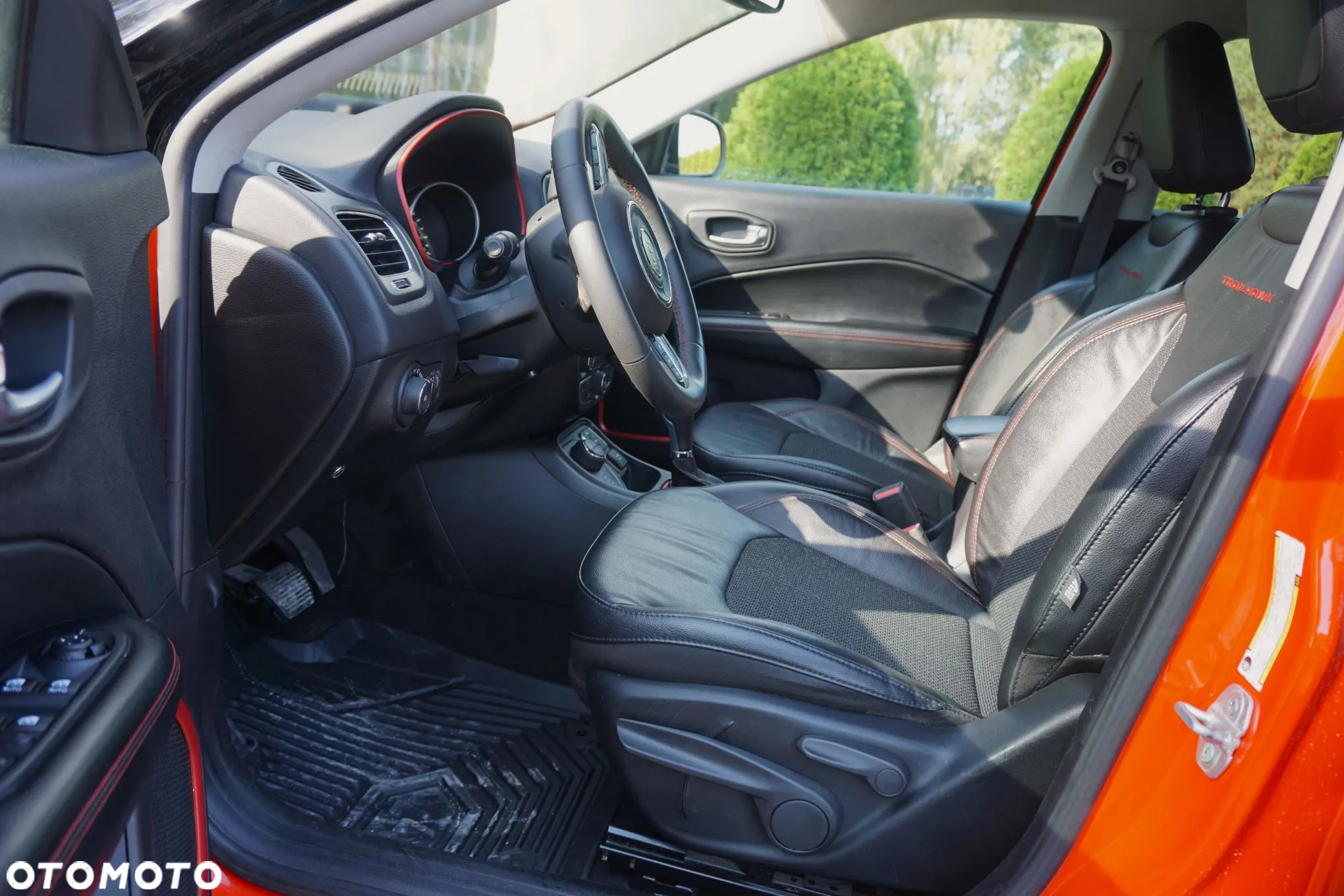 Jeep Compass - 12