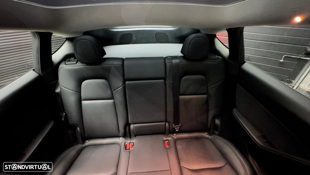 Tesla Model Y Performance Tração Integral - 32