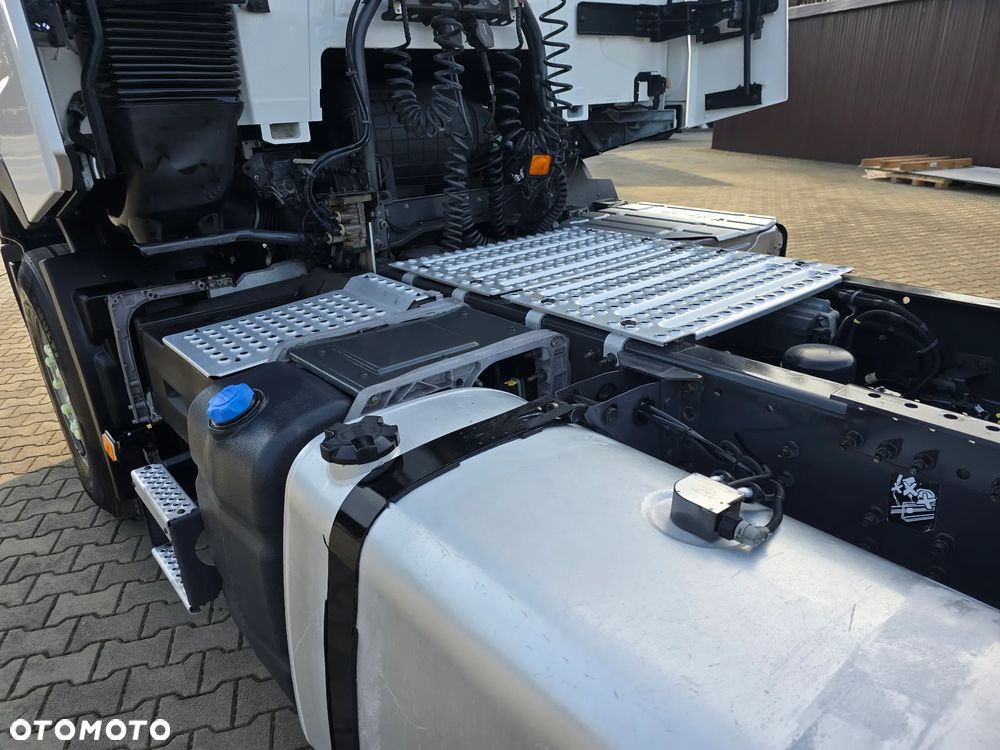 Renault T 460 - 13