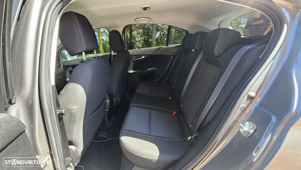 Fiat Tipo 1.3 M-Jet Easy - 26