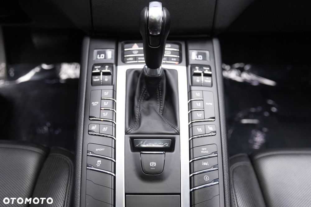 Porsche Macan S - 15