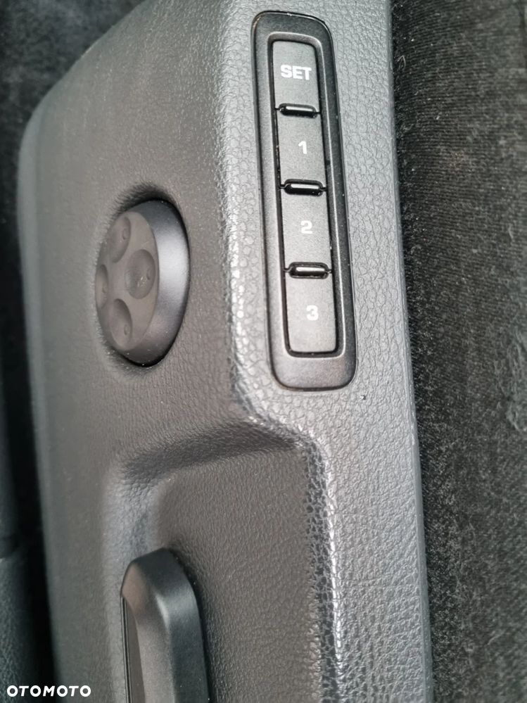 Skoda Superb 2.0 TDI Platinum - 26