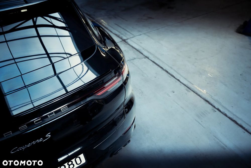 Porsche Cayenne S - 23