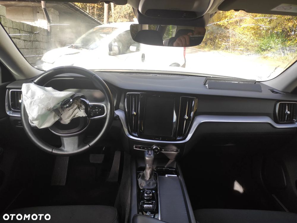 Volvo V60 D4 SCR AWD Momentum - 5