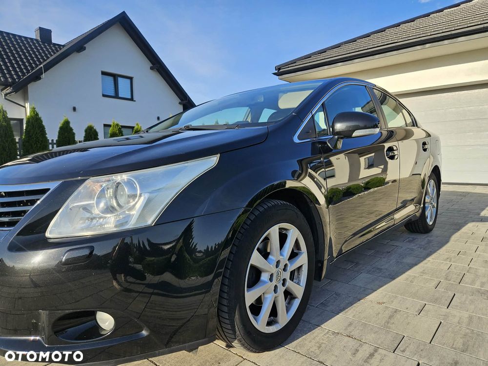 Toyota Avensis 2.0 Prestige EU5 MS - 19