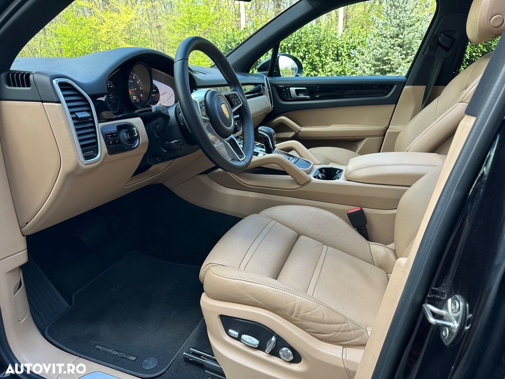 Porsche Cayenne Tiptronic S - 8