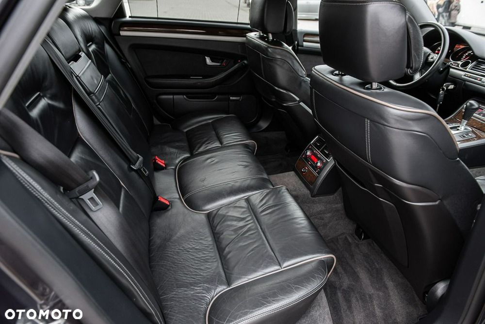 Audi A8 4.2 FSI Quattro - 9