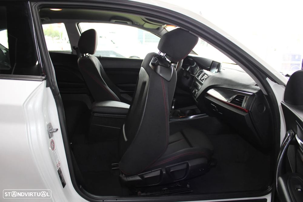 BMW 114 d Pack M - 25
