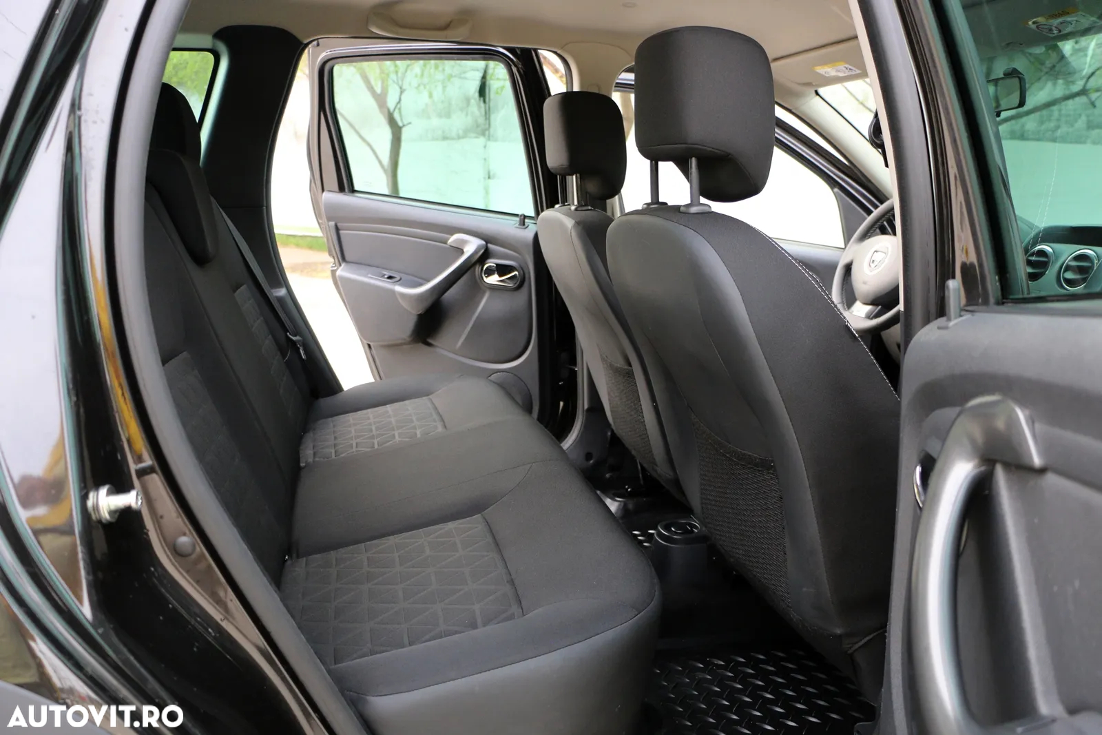Dacia Duster 1.5 dCi 4x2 Laureate - 16