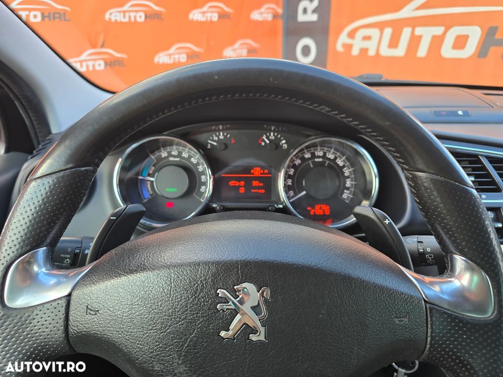 Peugeot 3008 HYbrid4 2.0 HDI FAP BMP - 12
