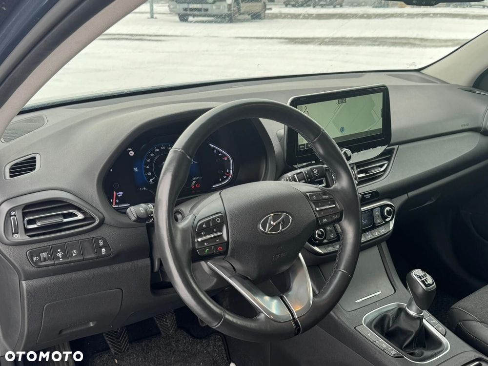 Hyundai i30 1.5 T-GDI 48V Executive - 9