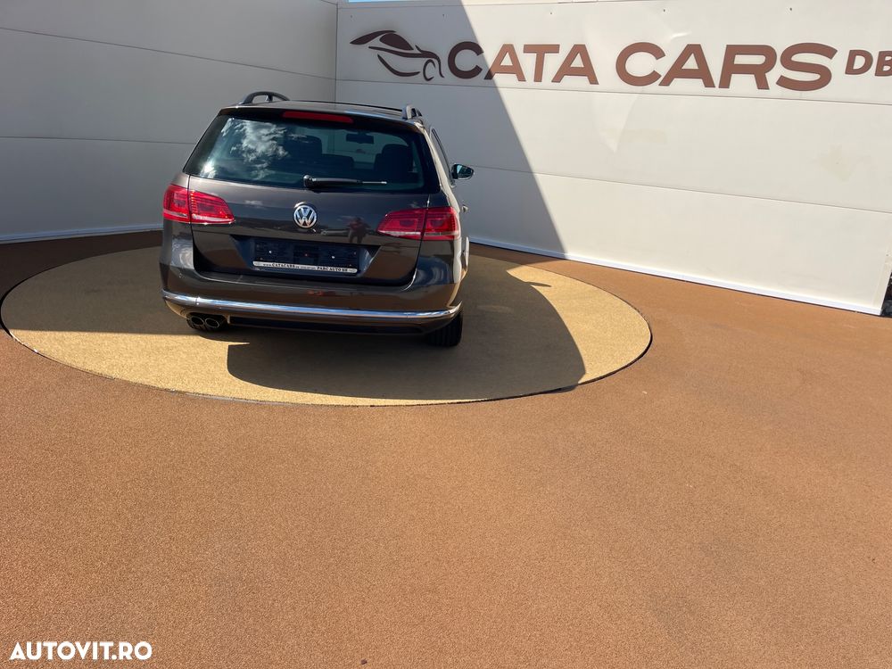 Volkswagen Passat 2.0 TDI BlueMotion Technology Comfortline - 13